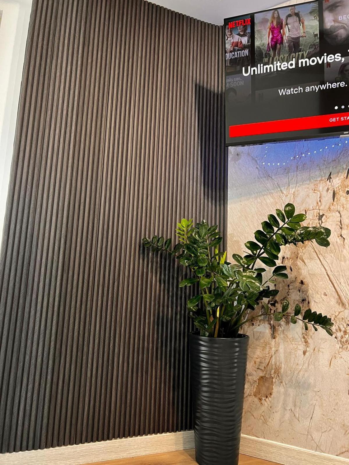 Alfred Sky Smart Apartment 29Th Spa Included Skopje Luaran gambar